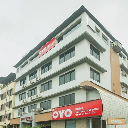 Kalamboli Oyo Hotel Sarovar Grand מראה חיצוני תמונה