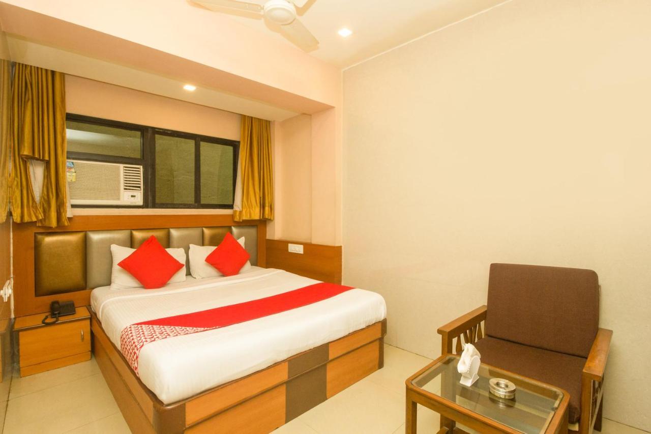 Kalamboli Oyo Hotel Sarovar Grand מראה חיצוני תמונה