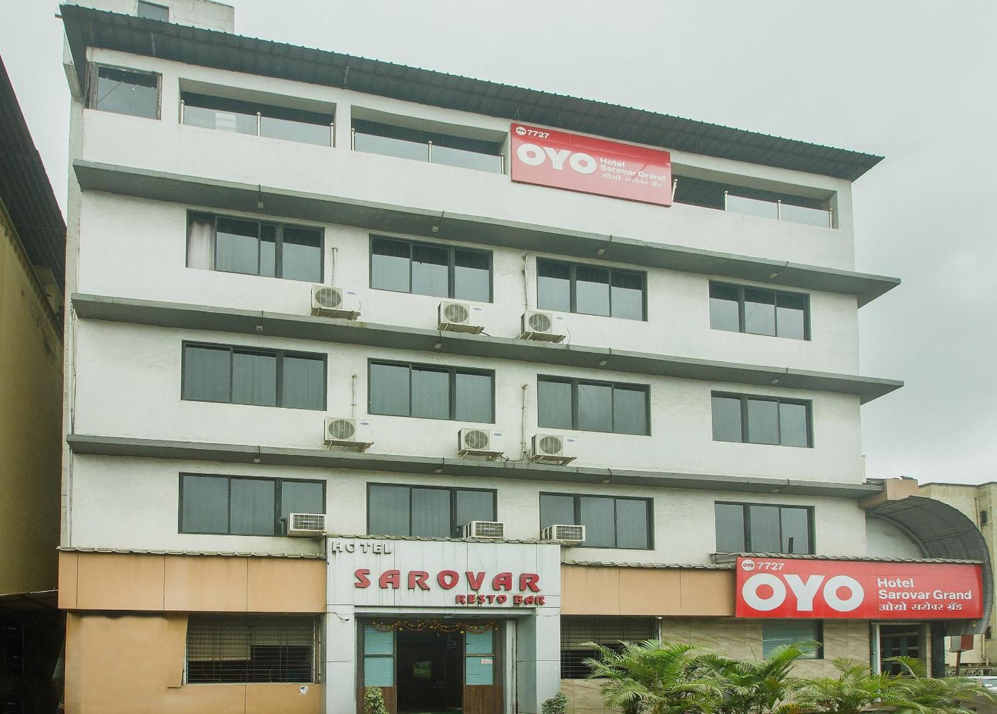 Kalamboli Oyo Hotel Sarovar Grand מראה חיצוני תמונה