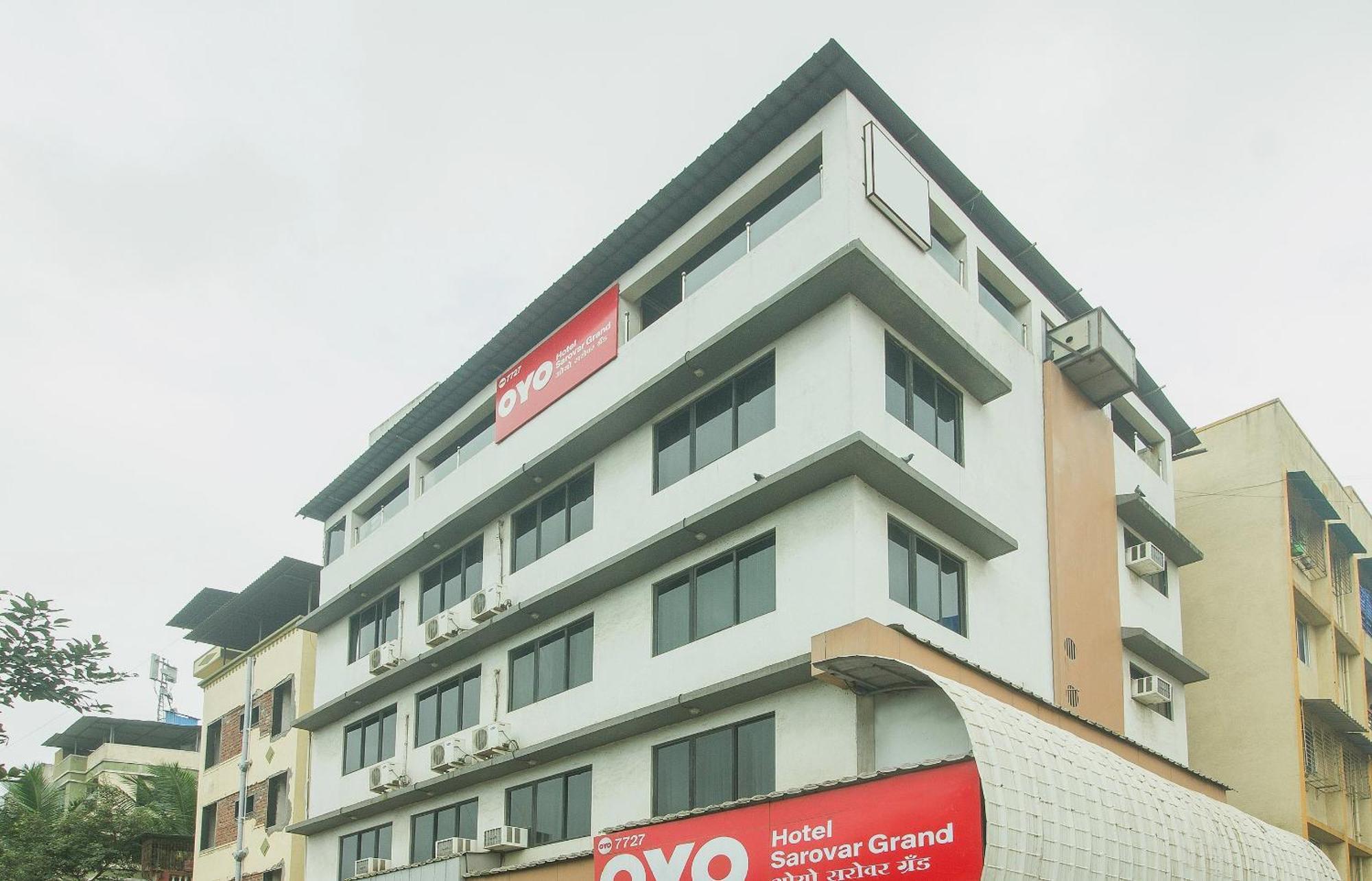 Kalamboli Oyo Hotel Sarovar Grand מראה חיצוני תמונה